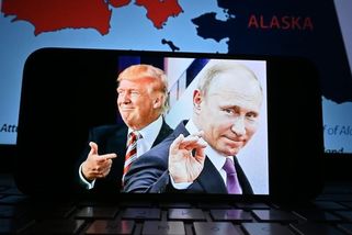 Trump obrátil americkou politiku naruby. Evropě navrhuje, aby znovu nakupovala plyn od Ruska
